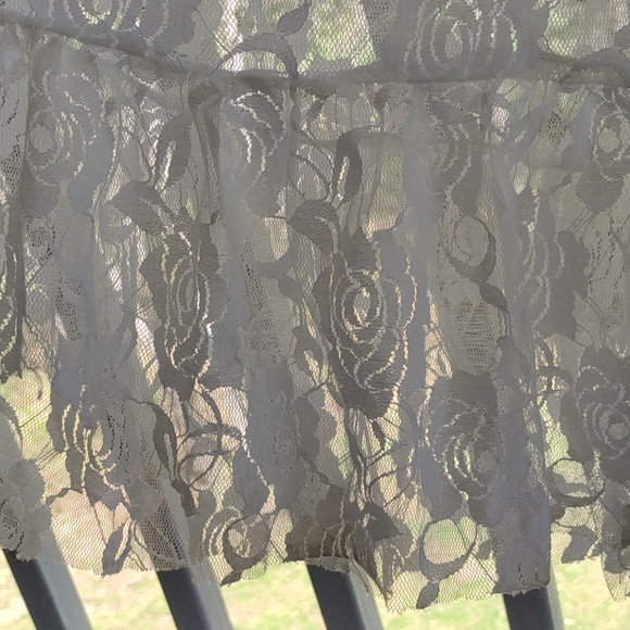 Kid's lace dress - Picture 4 of 6